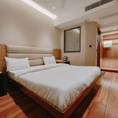 Hotel Ashish Continental Phagwāra 外观 照片