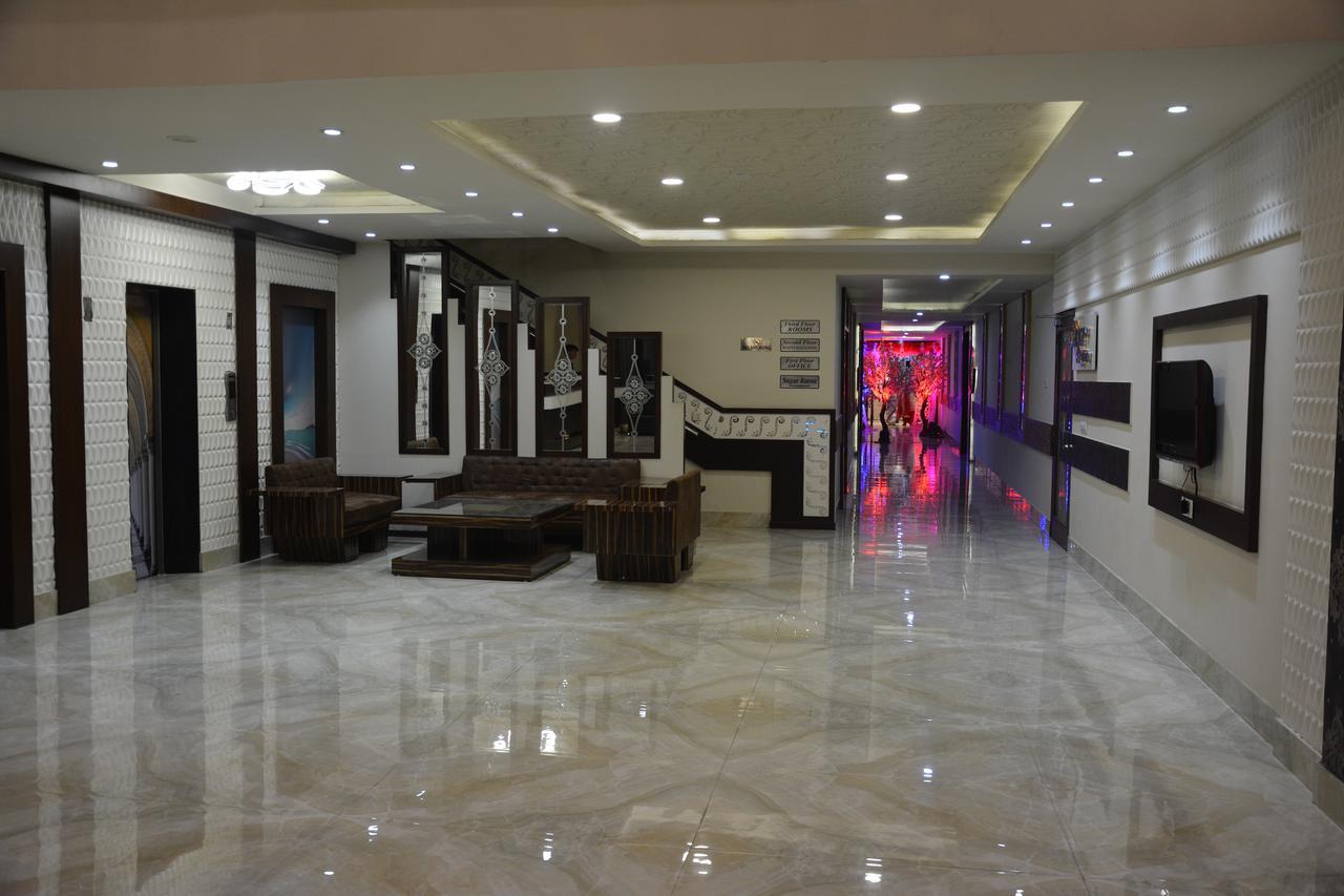 Hotel Ashish Continental Phagwāra 外观 照片