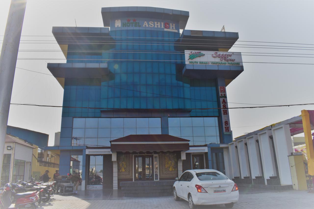 Hotel Ashish Continental Phagwāra 外观 照片